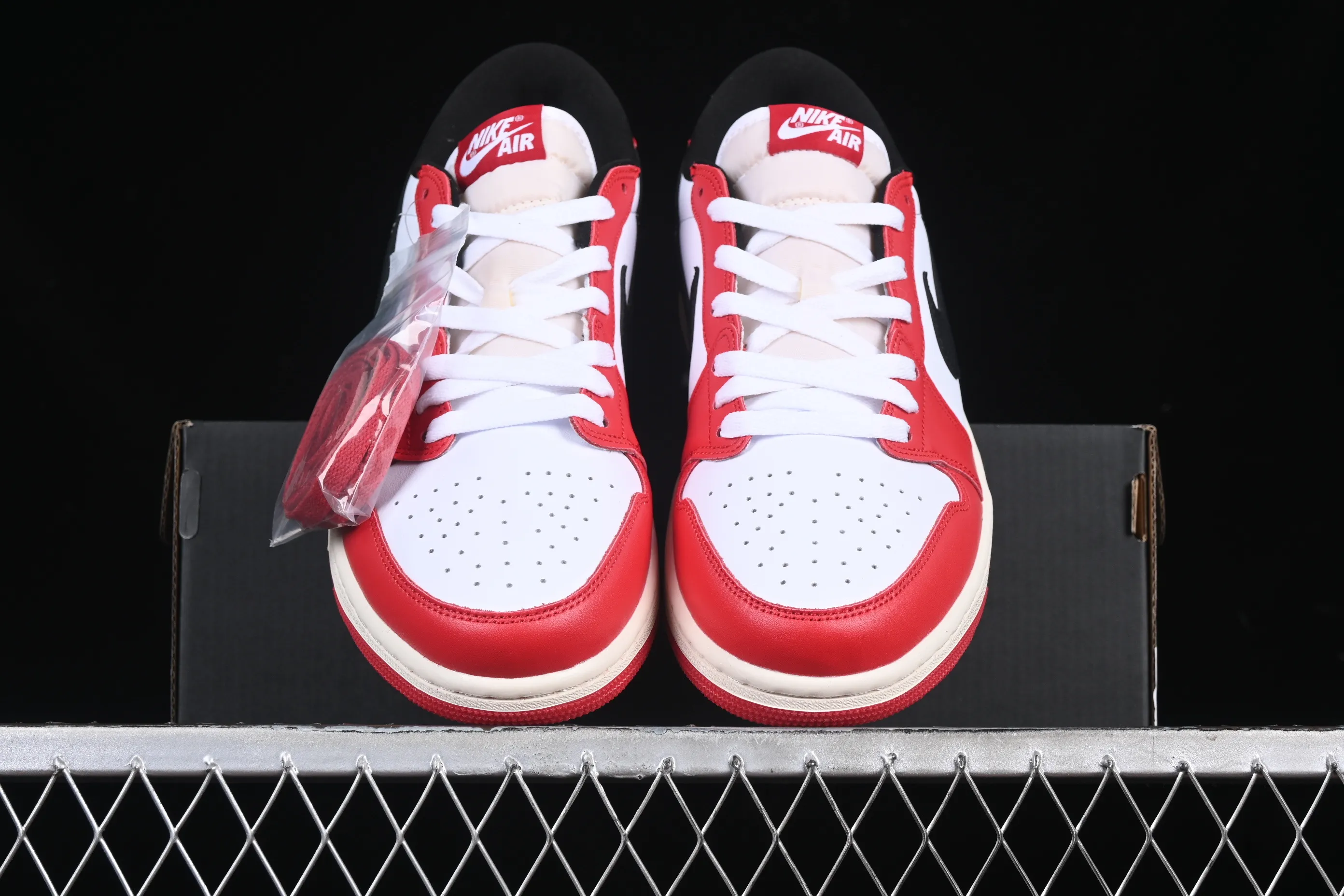 All categories Air Jordan Jordan series basketball shoes Air Jordan 1 Low Air Jordan 1 Low AJ1 Joe 1 white red black hook low-top cultural leisure sports sneakers HQ6998-600